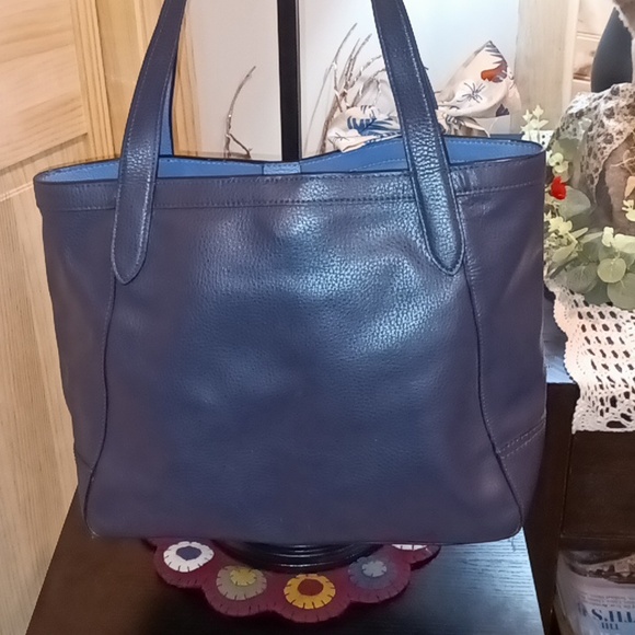 Coach Tote With Horse & Carriage - Navy C4063 - Picture 3 of 11